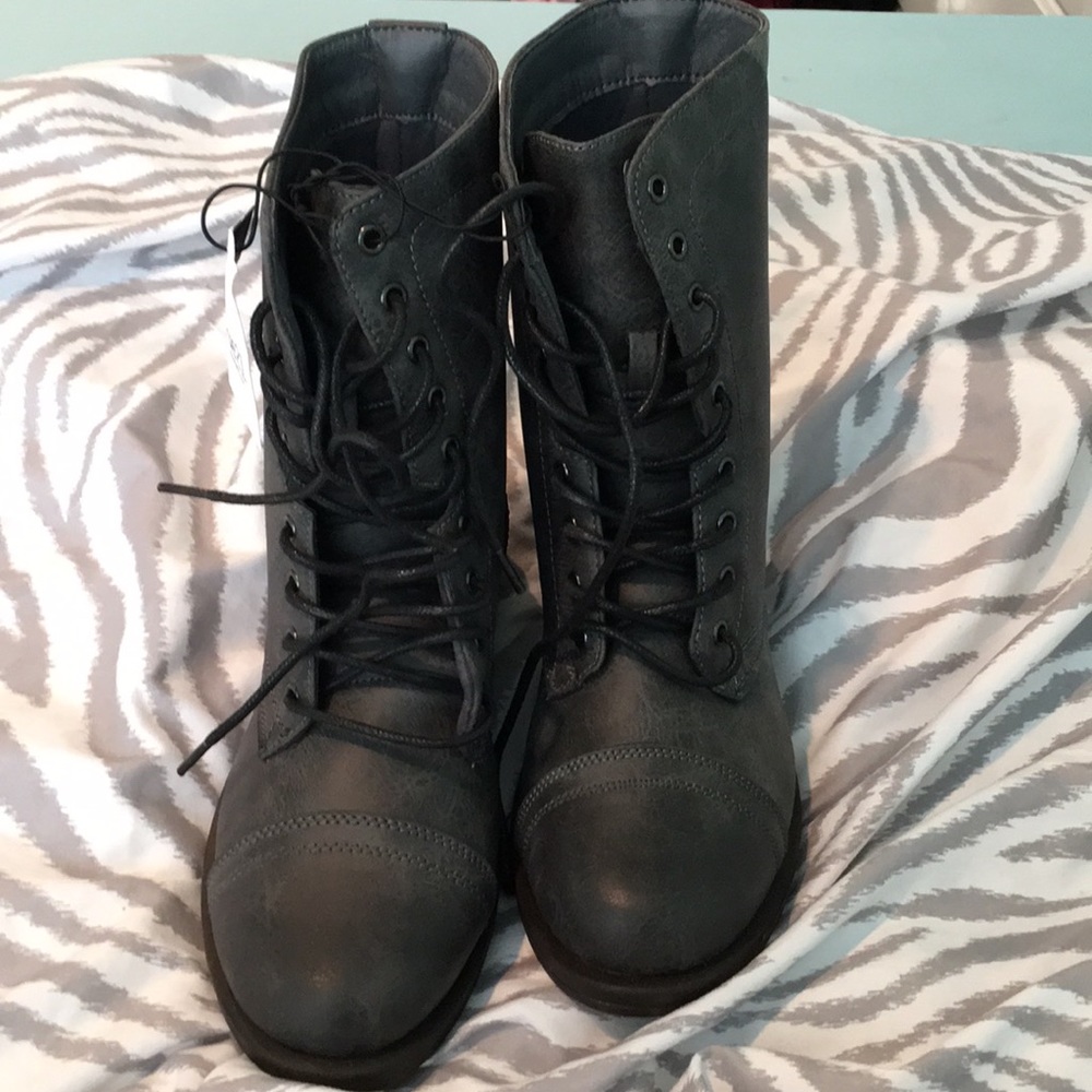 Grey boots
